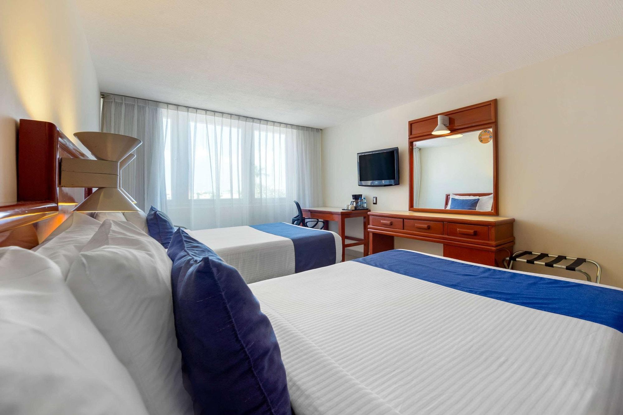 Hotel Hostal De Cortes Veracruz Bagian luar foto