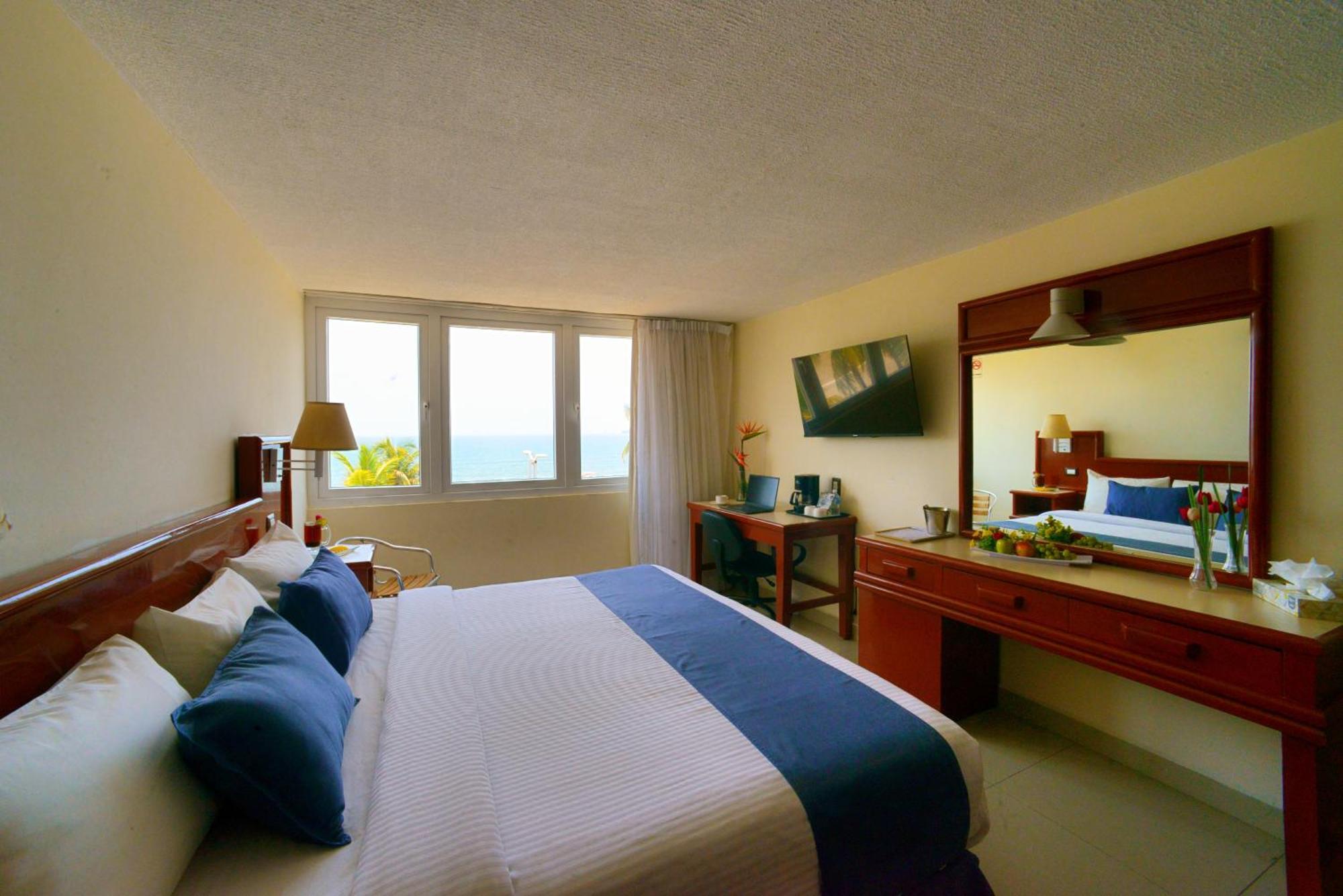 Hotel Hostal De Cortes Veracruz Bagian luar foto