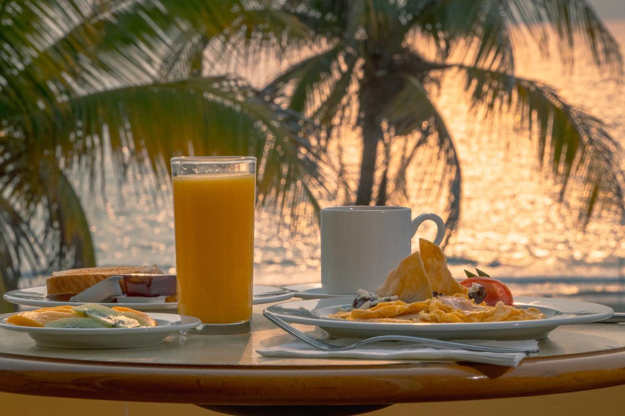 Hotel Hostal De Cortes Veracruz Bagian luar foto